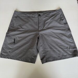 Magellan Outdoors Men’s Fish Gear Gray Cargo Shorts Size XL Water Repellent